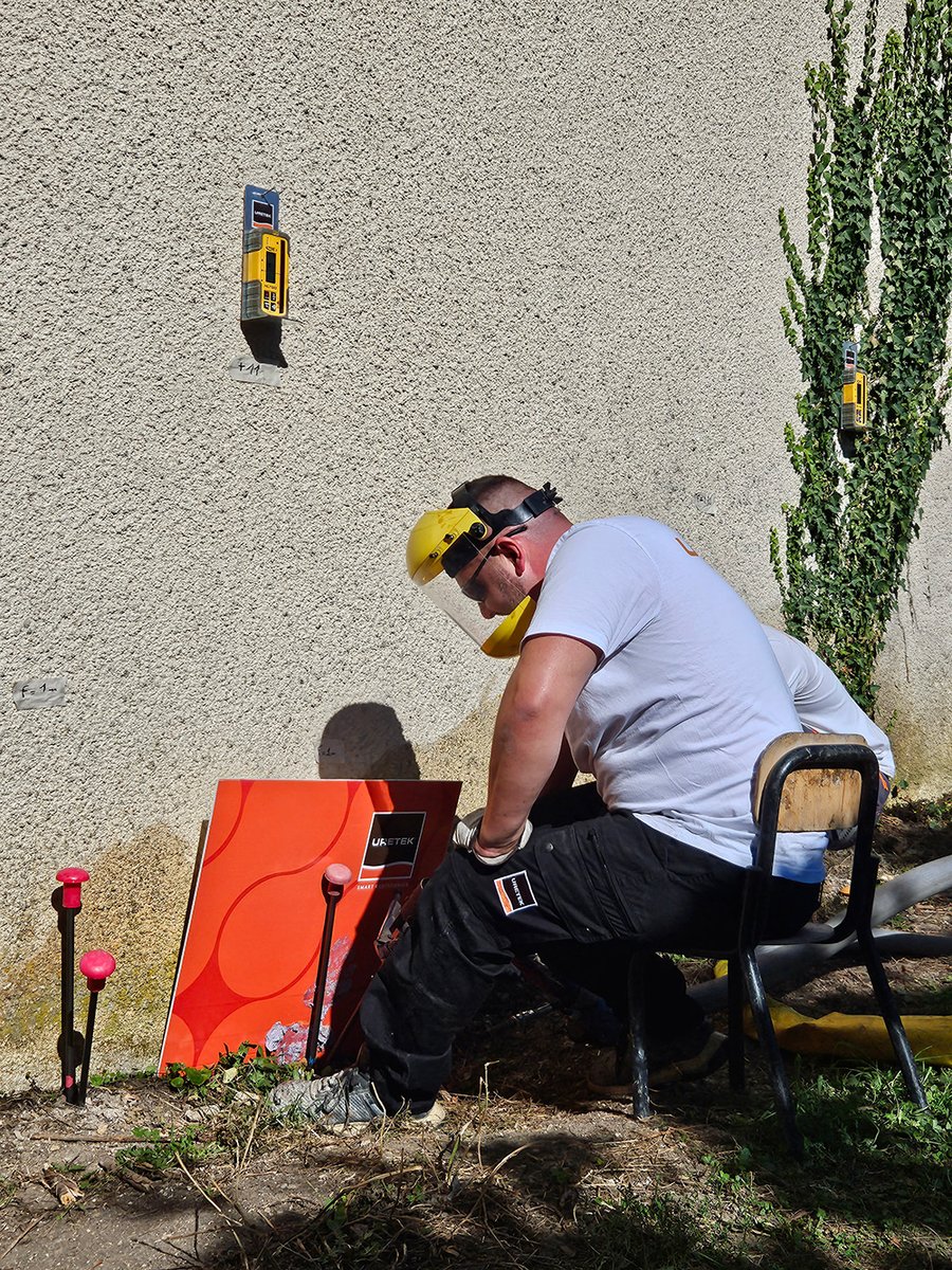 Injection Uretek sous une maison sinistrée sécheresse