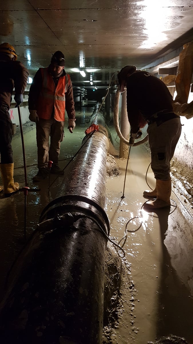 Intervention URETEK pour imperméabiliser la galerie technique sous la ligne du RER A en gare de Noisiel