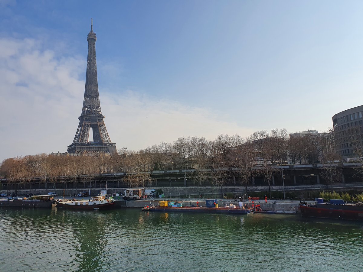 Confortement des quais du port de Suffren