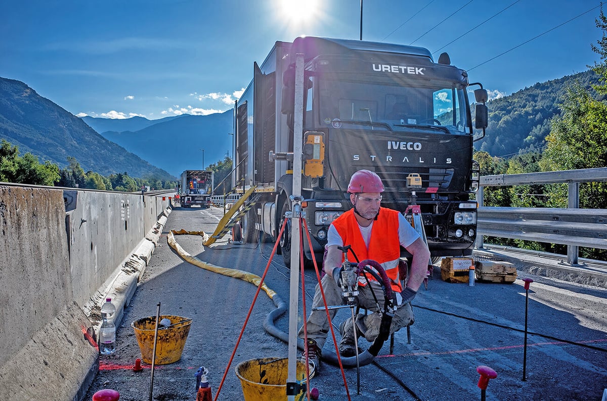 injection de résine pour consolider une route