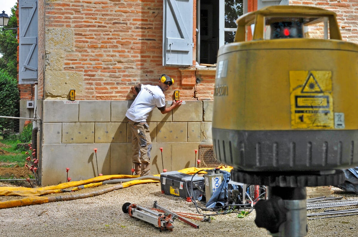 contrôle laser pour la consolidation sol fondation avec injections de résine