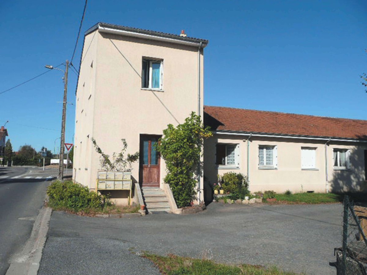 Photo d'un HLM en corrèze avant l'intervention d'URETEK