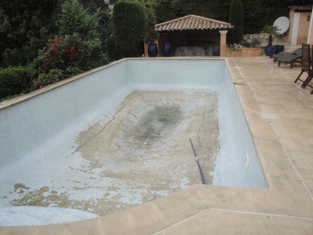 Photo de l'affaissement d 'une piscine