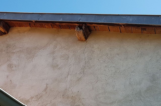 Fissures externes d'une maison