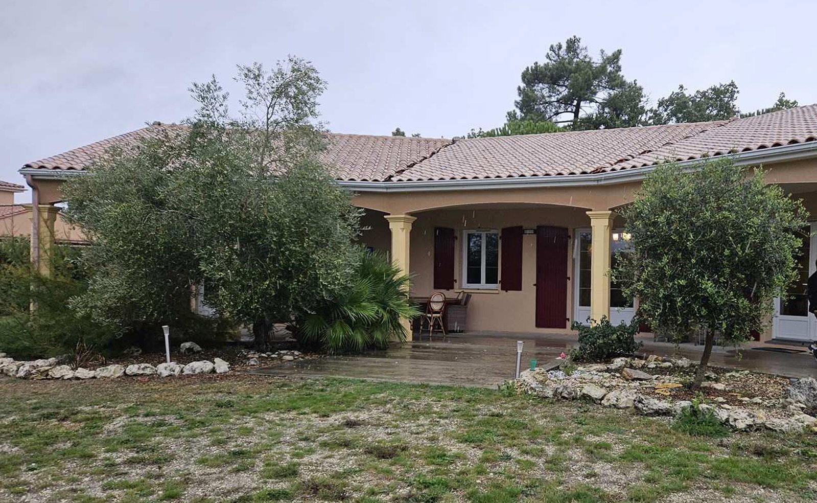 Maison individuelle à Pérignac (16), vue extérieure avant travaux