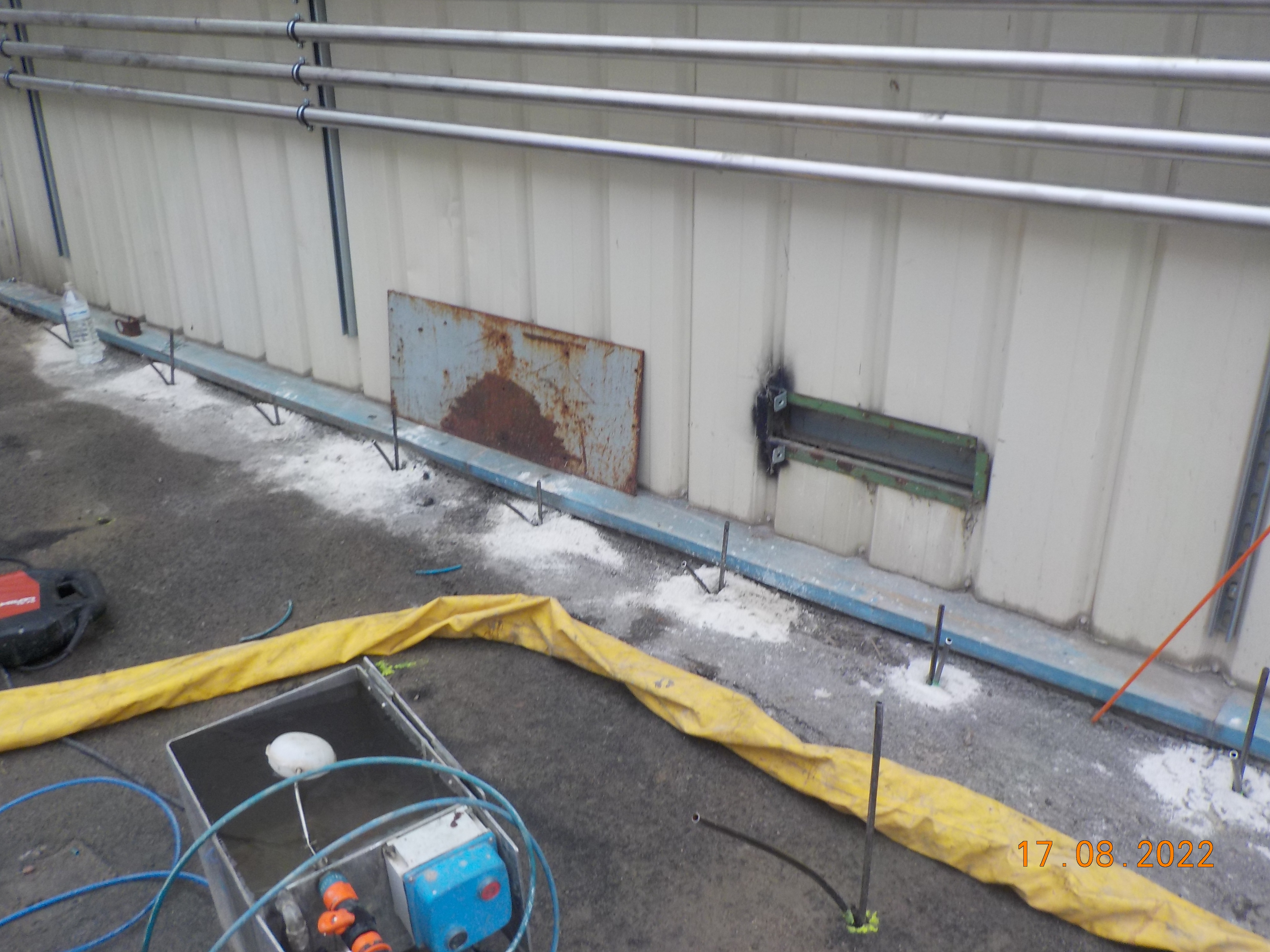 Percement autour du batiment pour consolider les solds de fondation