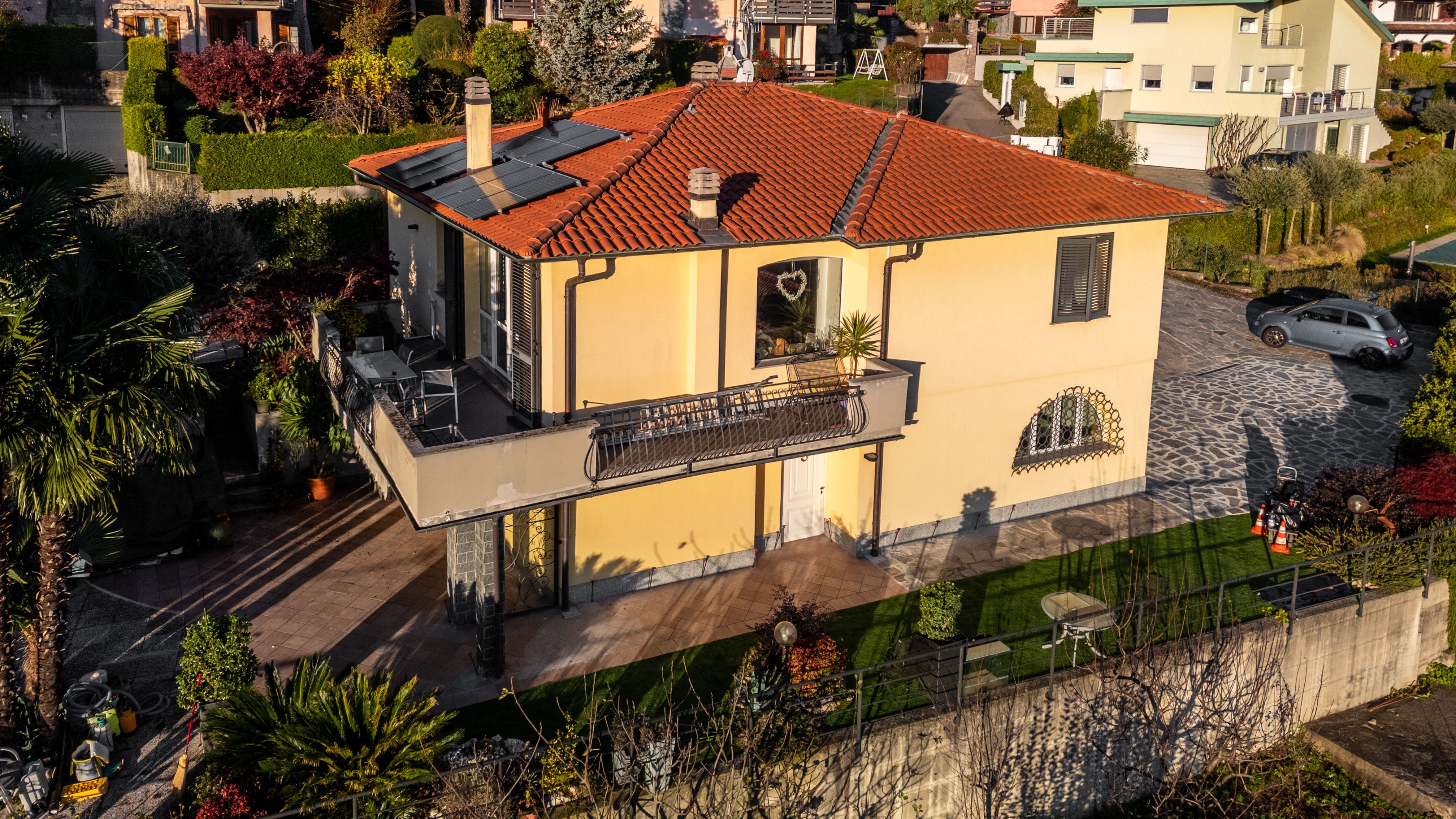Consolidation des&nbsp;fondations d'une&nbsp;villa au&nbsp;bord du&nbsp;lac de&nbsp;Lugano